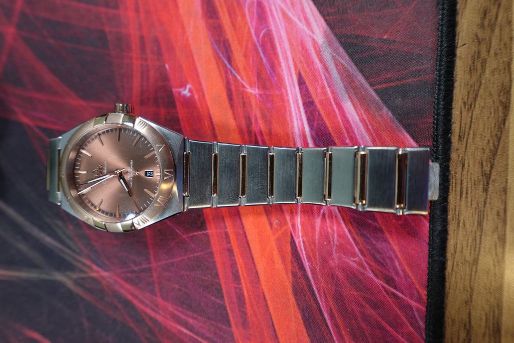 Luxury Vintage 0mega